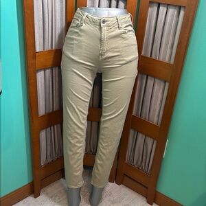 SONG Classic Tan Straight Leg Jeans for Versatile Style